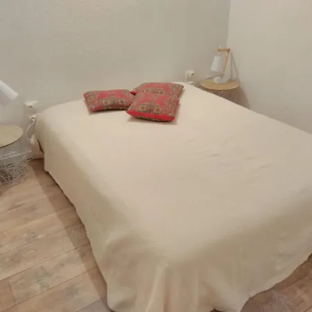Apartment T2, 4 Pers Dans Securisee Avec Parking, A 50 De La Plage De La Roquille - Ref Nept162